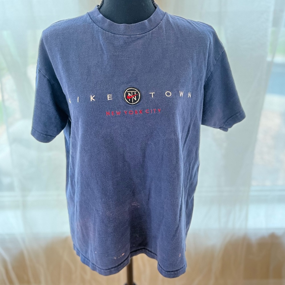 Vintage 90s Nike Town T-shirt